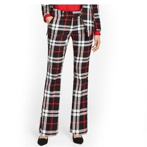 LIMITED EDITION! Seventh Avenue Design Studio, New York And Company! Modern Fit!